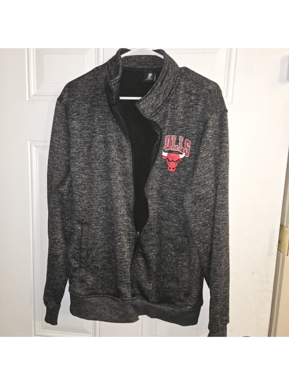 NBA Chicago Bulls  Track Warm-up NBA Jacket Men's Large Full Zip Sleeve